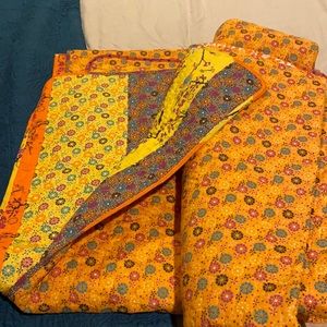 King size comforter and two pillow shams. New